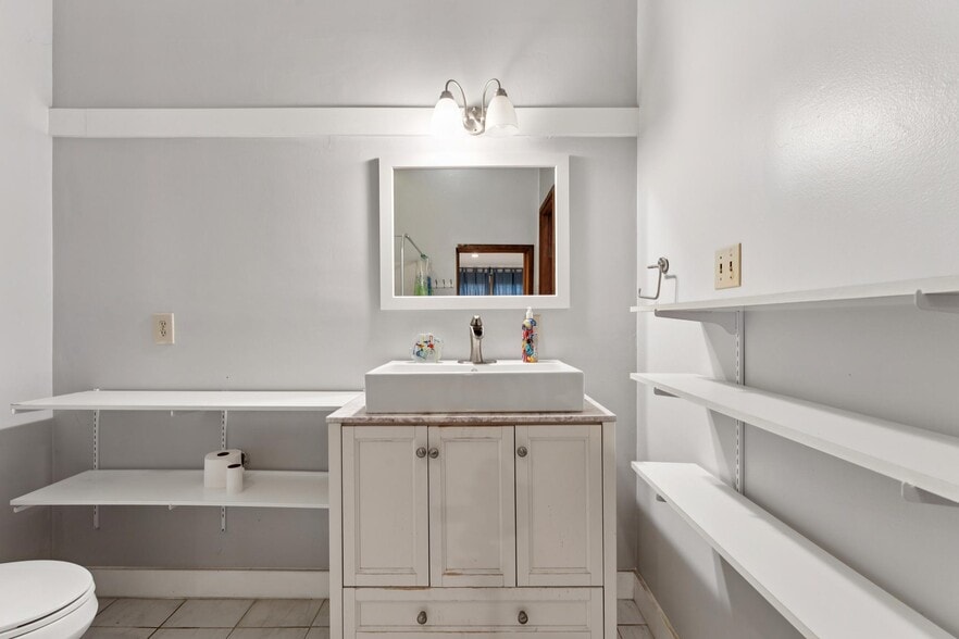 More Photos Of 1254 E 12th St, Oakland Apartments For Sale