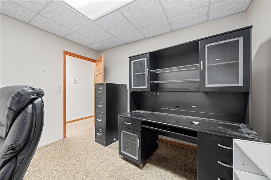 More Photos Of 303 E Main St, Pickens General Retail For Sale