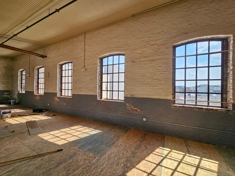More Photos Of 1930 E Huntingdon St, Philadelphia Warehouse For Lease