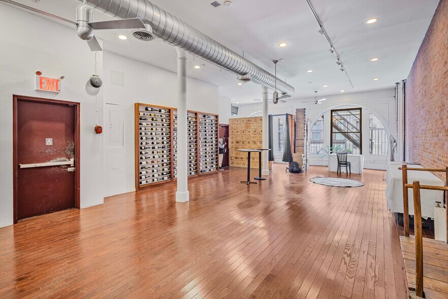 More Photos Of 108 E 16th St, New York Loft Creative Space For Lease