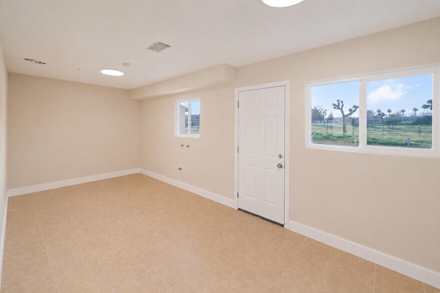 More Photos Of 16012-16020 Juniper St, Hesperia Assisted Living For Lease
