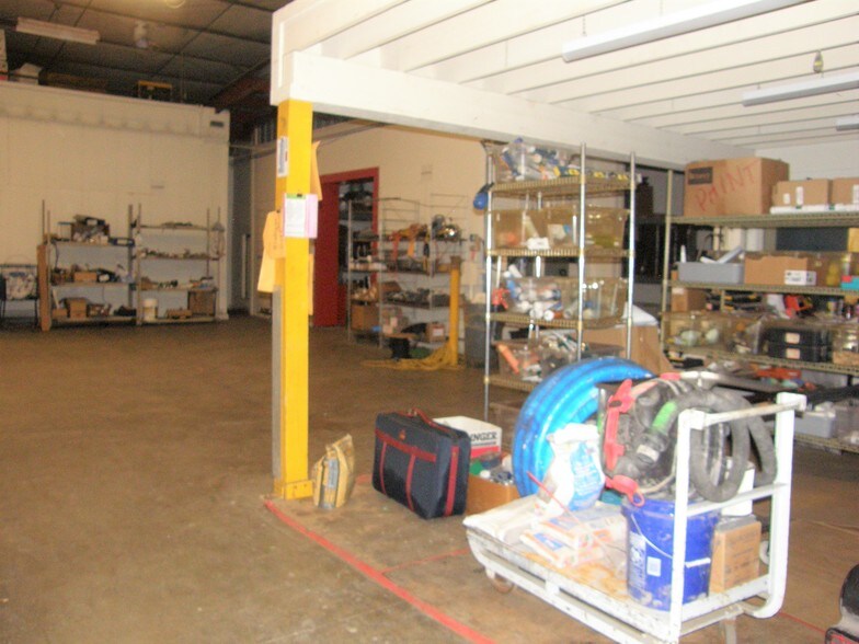 More Photos Of 2112 Industrial Dr, Niles Manufacturing For Sale