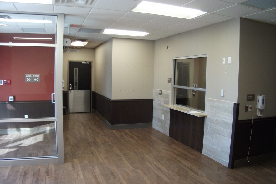 More Photos Of 1300 Venture Way, Casper Office For Lease