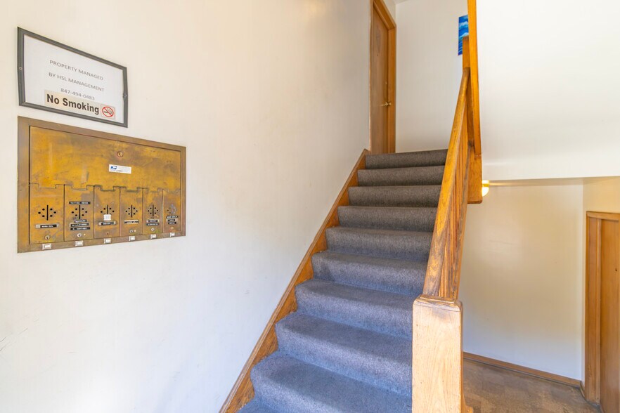 More Photos Of 4936 Greenwood St, Skokie Apartments For Sale