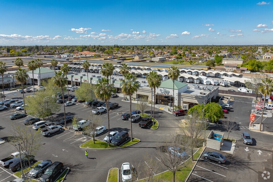 More Photos Of 3015 Calloway Dr, Bakersfield Storefront Retail Office For Lease