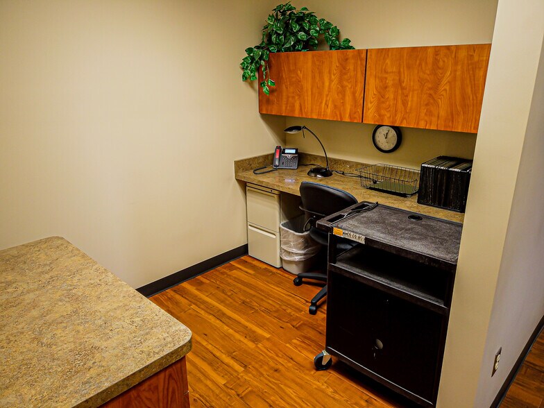 More Photos Of 500 S Hamilton St, Saginaw Medical For Sale