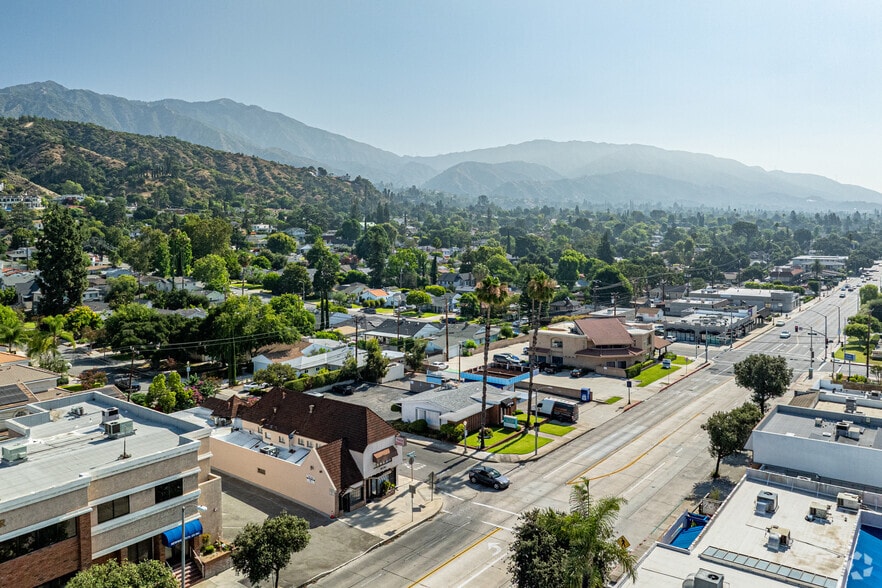 More Photos Of 319-323 E Foothill Blvd, Arcadia Office For Lease