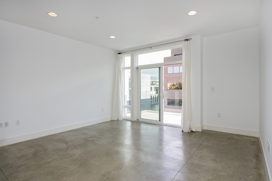 More Photos Of 119 Los Robles Ave, Pasadena Apartments For Sale
