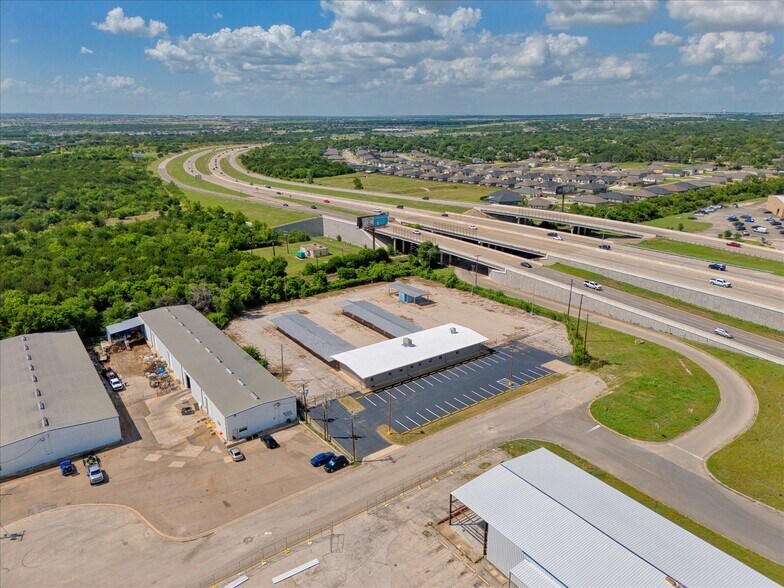 More Photos Of 4004 Bell Dr, Temple Office For Sale