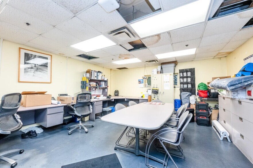 More Photos Of 521 Langley Ave, Saint Joseph Industrial For Sale