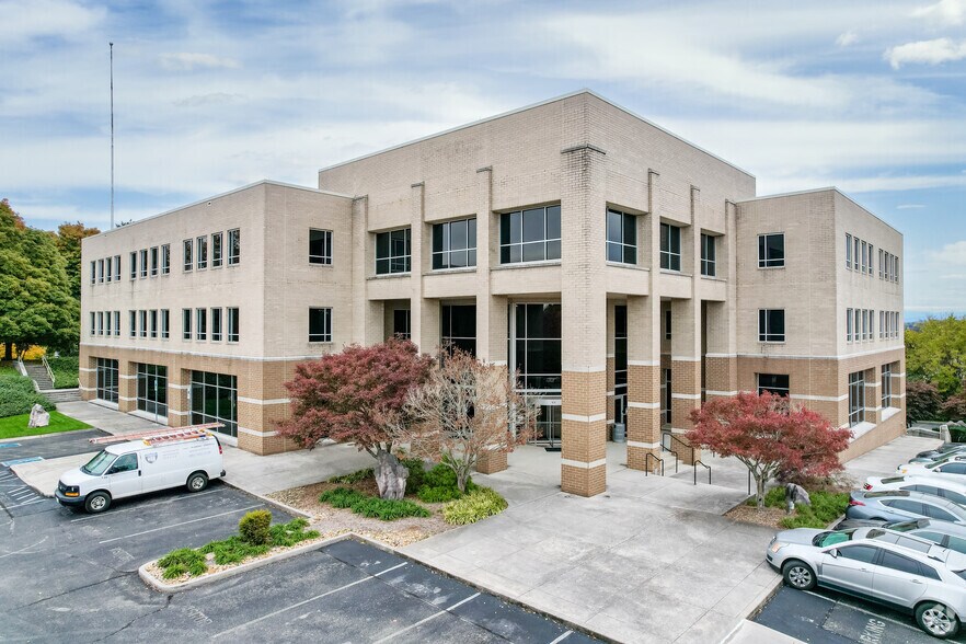 Primary Photo Of 410 N Cedar Bluff Rd, Knoxville Office For Lease