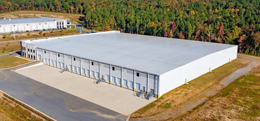 More Photos Of 6000 Enterprise Park Dr, Sanford Distribution For Sale