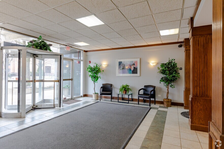 More Photos Of 1515 N Harlem Ave, Oak Park Medical For Lease