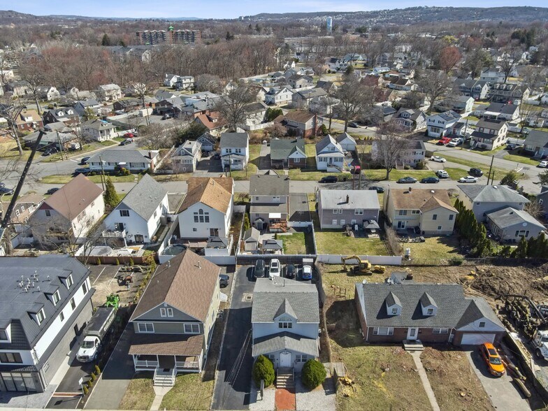 More Photos Of 188 Newark Pompton Tpke, Little Falls Office Residential For Sale