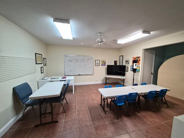 More Photos Of 1221 Dewey St, Houston Specialty For Sale