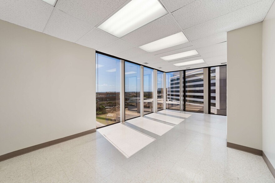 More Photos Of 8042 Wurzbach Rd, San Antonio Medical For Sale