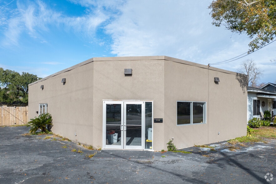 Primary Photo Of 928 Block St, Port Neches Office Residential For Sale