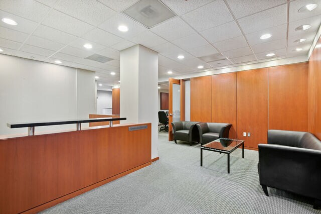 More Photos Of 1950 Old Gallows Rd, Vienna Office For Lease