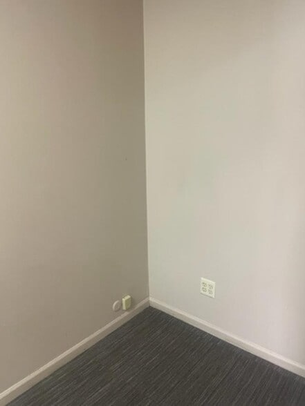 More Photos Of 6550 Lower York Rd, New Hope General Retail For Sale