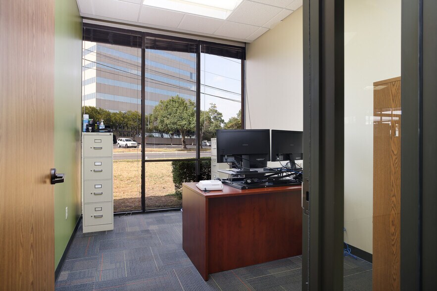 More Photos Of 5404 Wurzbach Rd, San Antonio Office For Sale