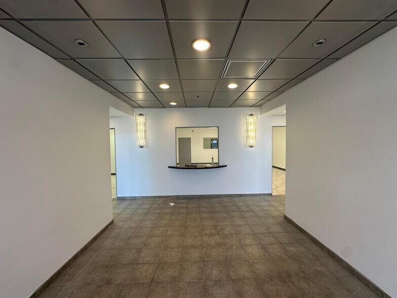 More Photos Of 459 Park Ave, San Fernando Manufacturing For Lease