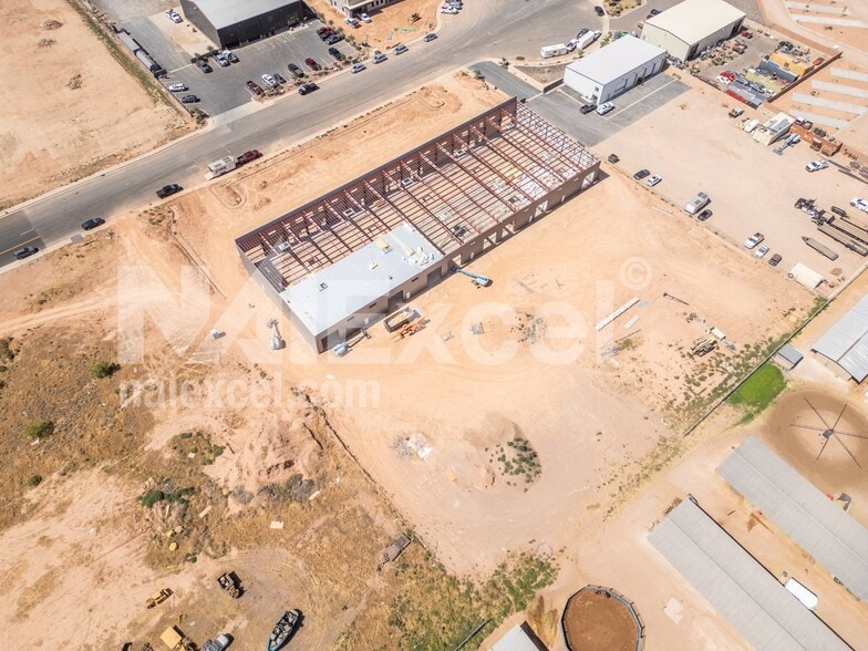 More Photos Of 5564 720 S, Hurricane Warehouse For Lease