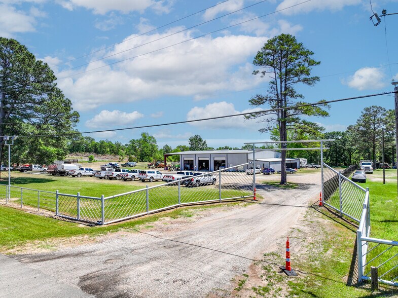 More Photos Of 20741 State Highway 155 S, Flint Light Manufacturing For Sale
