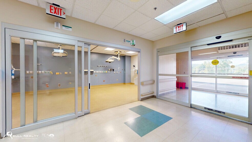 More Photos Of 1362 S Main St, Ellijay Hospital For Lease