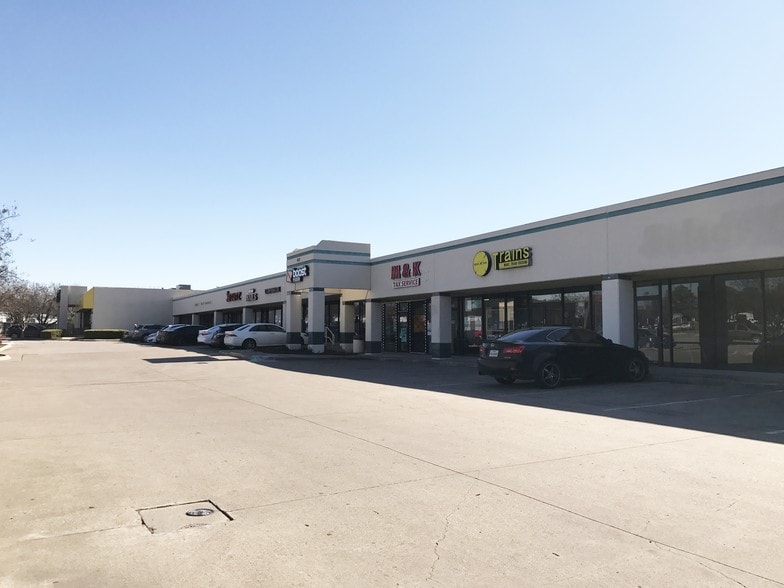 More Photos Of 1113 W Pipeline Rd, Hurst Unknown For Lease
