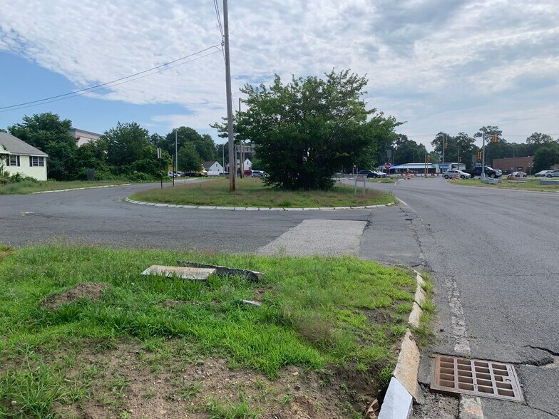 More Photos Of 523 James St, Chicopee Land For Sale