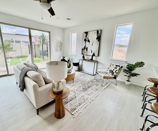 More Photos Of 300 Tesla Cir, Round Rock Apartments For Sale