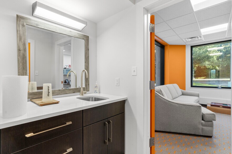 More Photos Of 1 Broadcast Way, Cadillac Medical For Sale