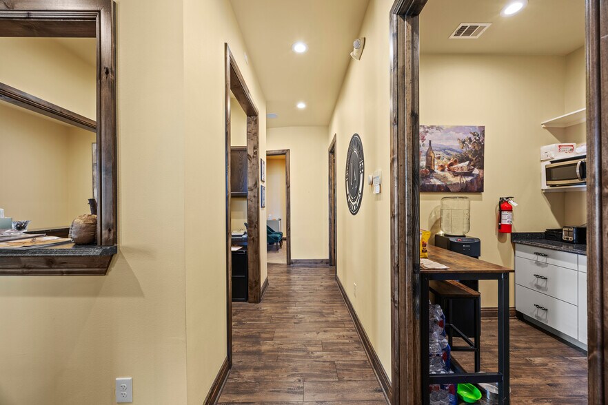 More Photos Of 3600 Eldorado Pky, McKinney Medical For Sale