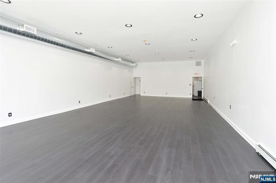More Photos Of 17 Godwin Ave, Ridgewood General Retail For Lease