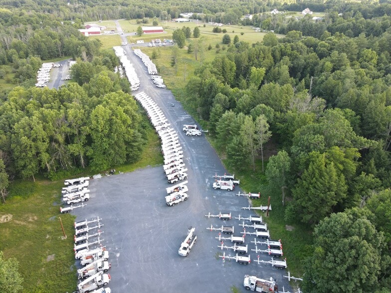 More Photos Of 269 Stone Schoolhouse Rd, Bloomingburg Warehouse For Sale