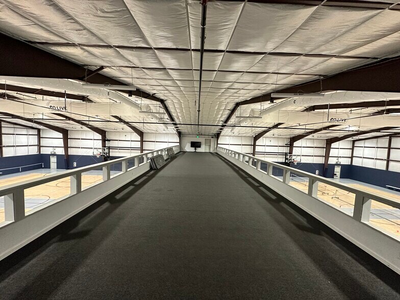 More Photos Of 4210 S FM 565 Rd, Baytown Sports And Entertainment For Lease