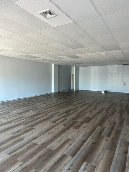 More Photos Of 1380-1382 Dixwell Ave, Hamden Freestanding For Lease