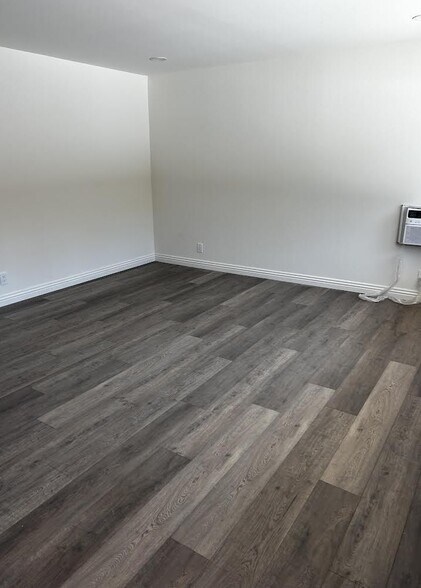 More Photos Of 3104-3208 W Ramona Rd, Alhambra Apartments For Sale