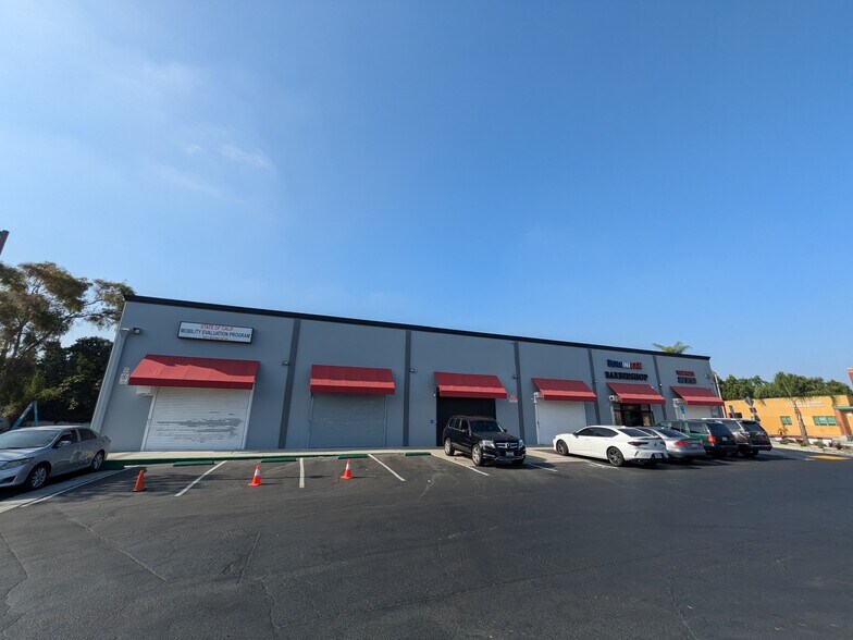 More Photos Of 5140 E Florence Ave, Bell Freestanding For Lease