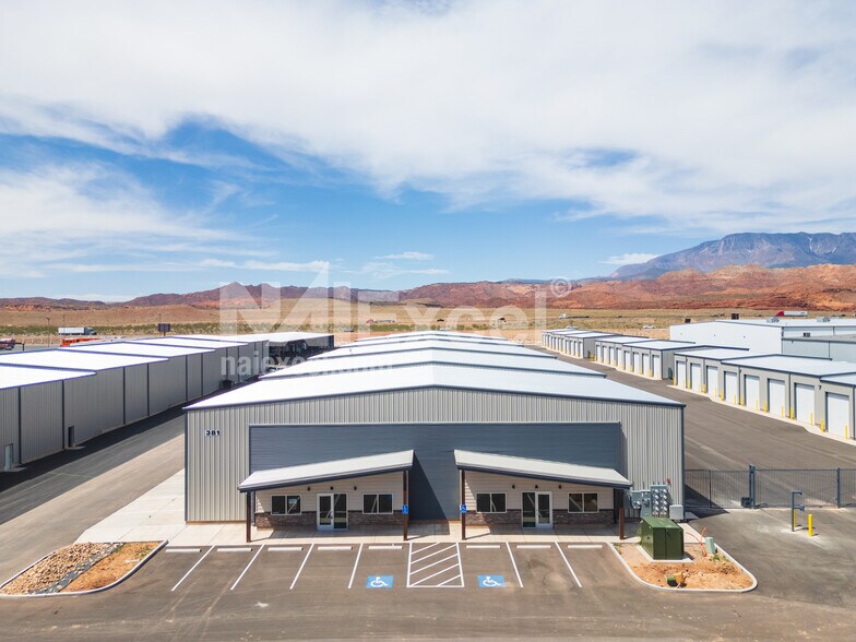 More Photos Of Gateway Industrial Park, Hurricane Warehouse For Lease