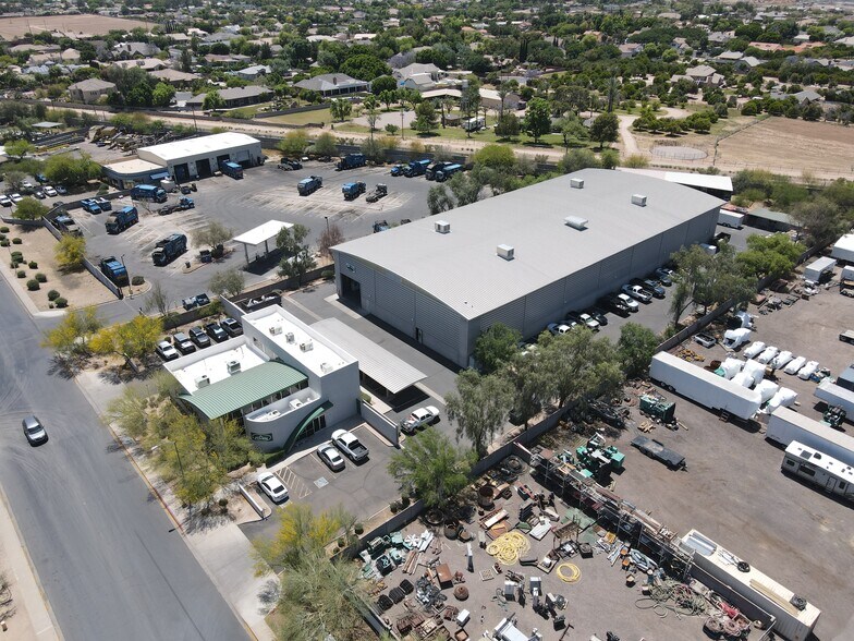 More Photos Of 3062 N Maple, Mesa Manufacturing For Sale