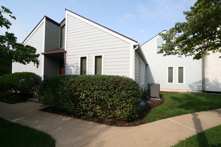 More Photos Of 300 N Pottstown Pike, Exton Office For Lease