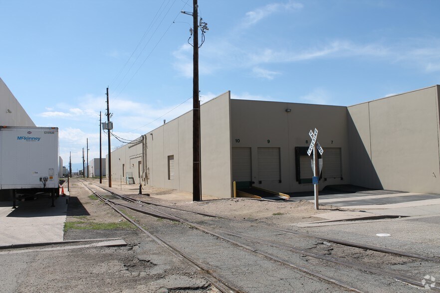 More Photos Of 11400 E 51st Ave, Denver Warehouse For Lease