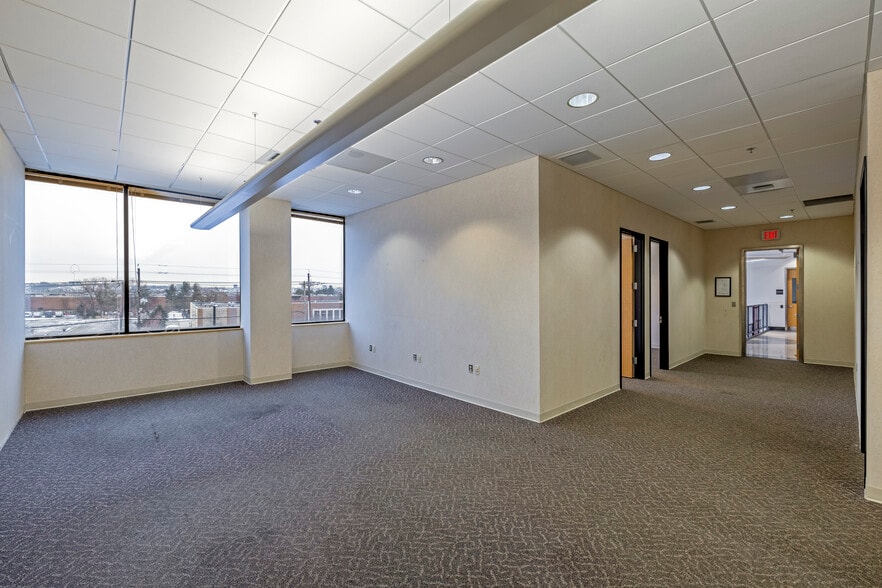 More Photos Of 760 Washington Ave, Carlstadt Light Distribution For Lease