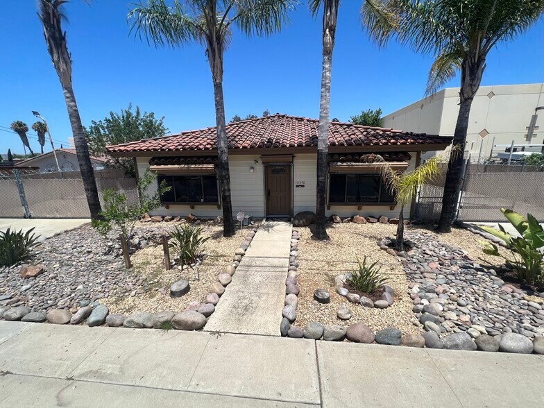 More Photos Of 10540 Kenney St, Santee Warehouse For Lease