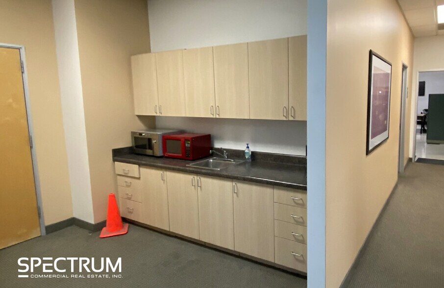 More Photos Of 28732 Witherspoon Pky, Valencia Manufacturing For Lease