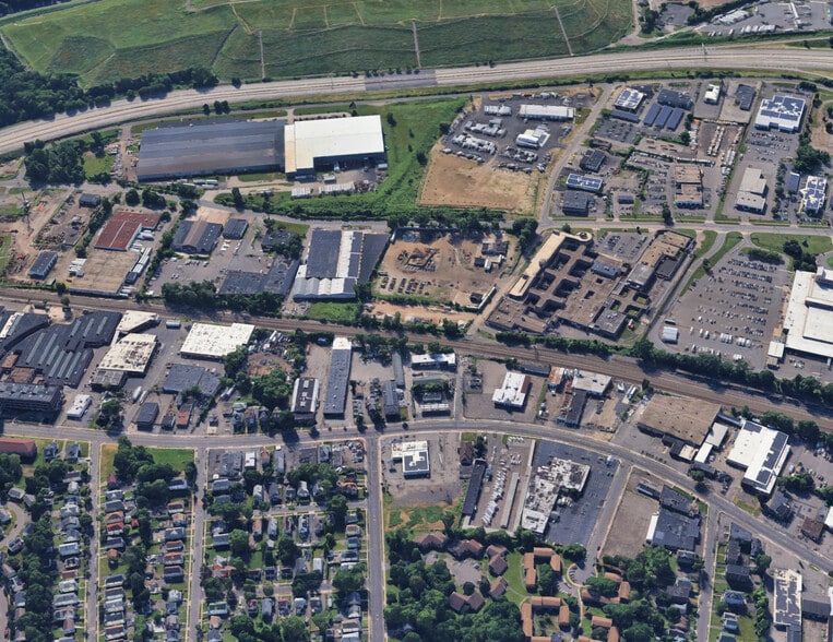 More Photos Of 231 Weston St, Hartford Warehouse For Sale