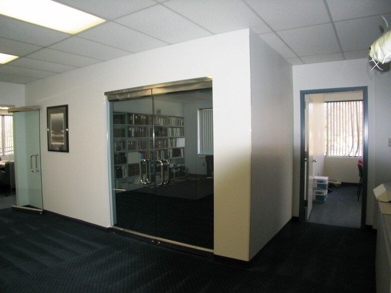 More Photos Of 6290 Montrose Rd, Rockville Office For Sale