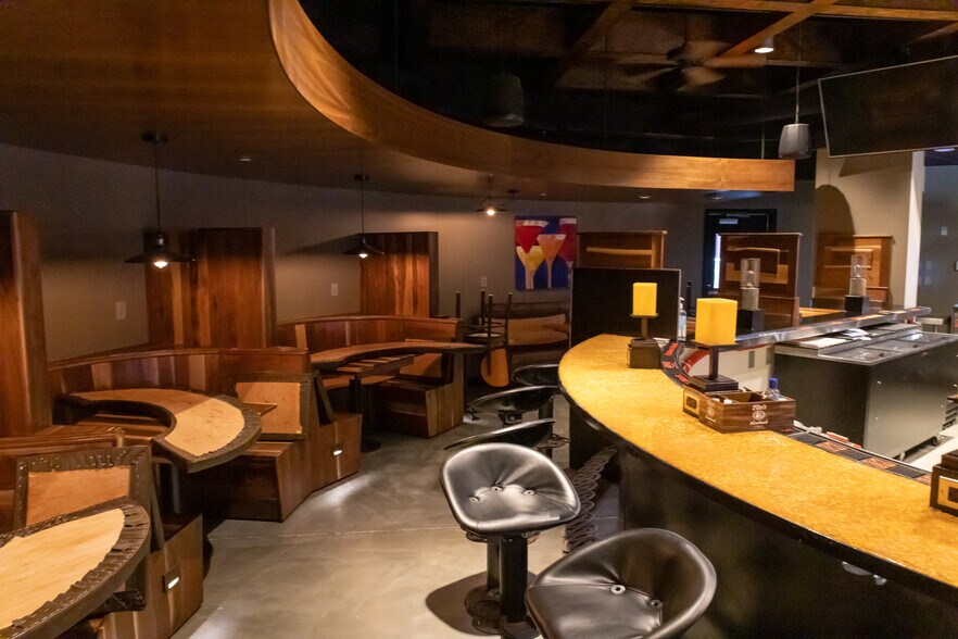 More Photos Of 123 Dj Everett Dr, Cadiz Restaurant For Sale