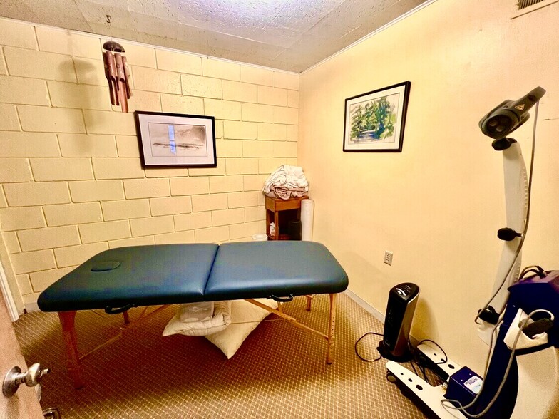 More Photos Of 1306-1308 Solano Ave, Albany Medical For Lease